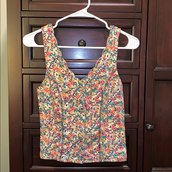 Urban Outfitters Tops - URBAN OUTFITTERS FLOWER BUTTON UP TANK TOP